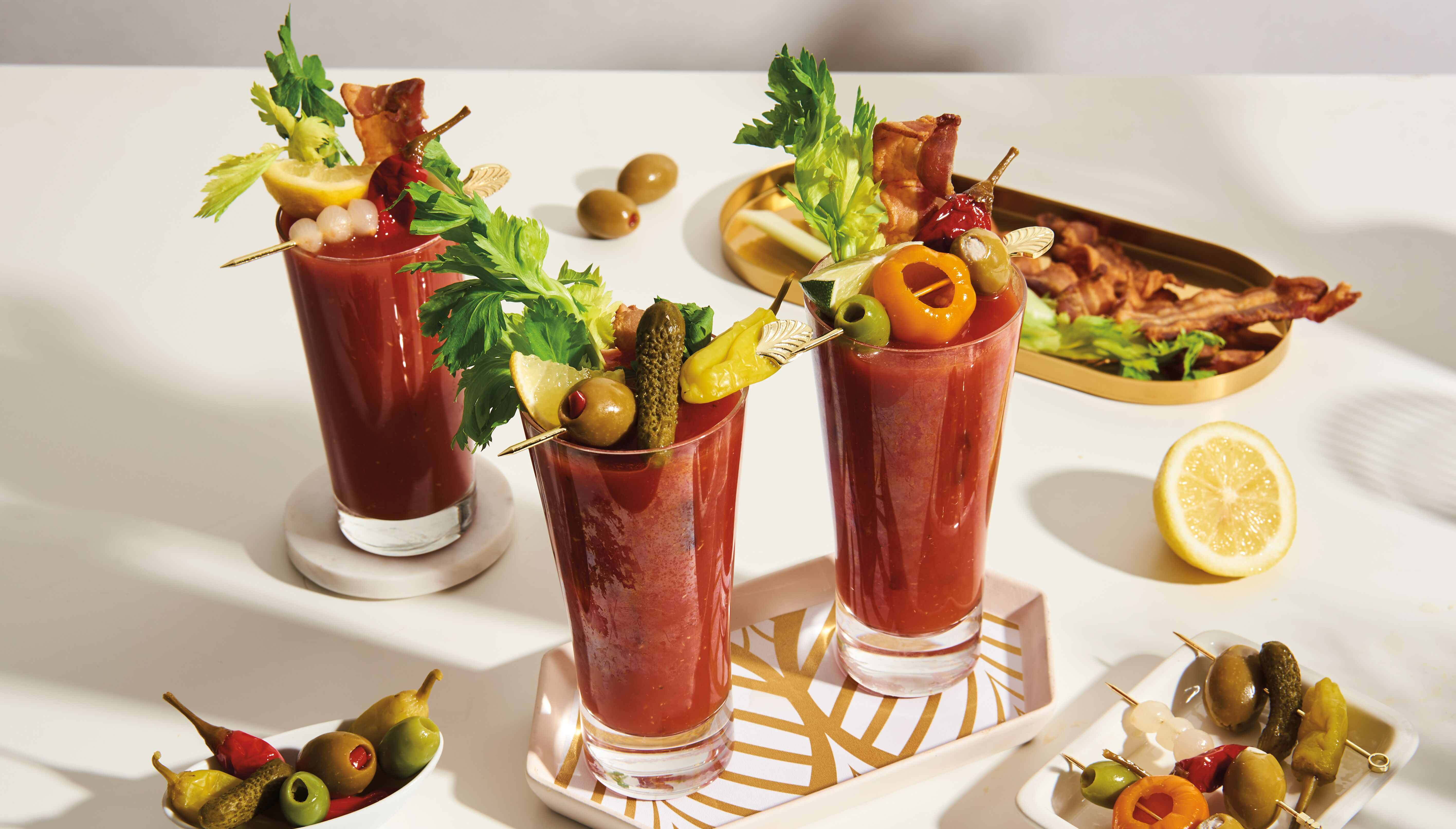 http://divinamarket.com/cdn/shop/articles/Bloody-Mary-Bar.png?v=1690218639